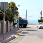 Comencen els treballs de renovació de l’enllumenat públic al carrer Santa Marta dels Munts, a Altafulla