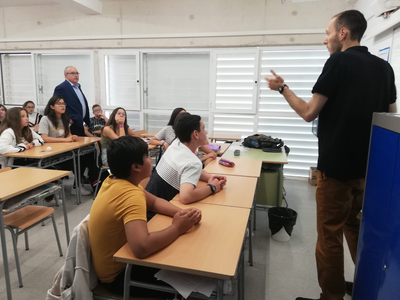 Josep Bargalló ha visitat l’Institut Ramon de la Torre i l’Escola l’Antina