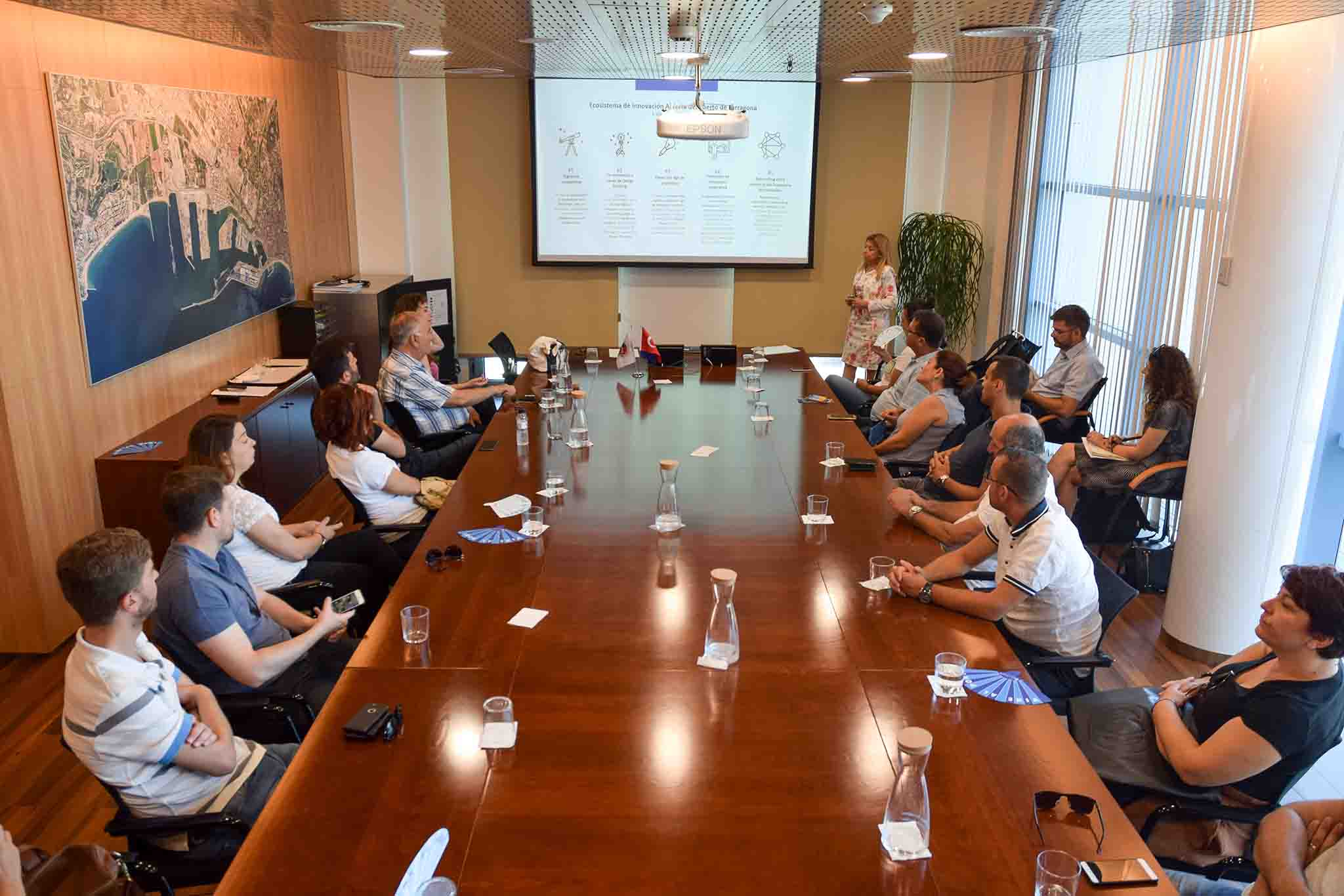    La delegació de Turquia s’ha interessat pels projectes innovadors impulsat pel Port