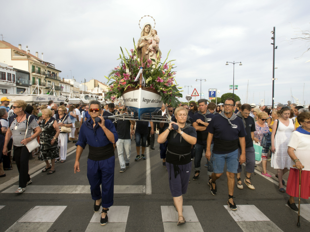  L’acte central serà la tradicional processó de la verge pels carrers del port i pel mar el dissabte 20 de juliol 
