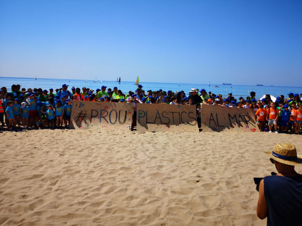 Mediterrània mobilitza prop de 400 voluntaris en la 28 edició del Dia de conscienciació i sensibilització de les platges