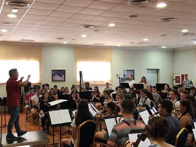 La Banda Simfònica de la Diputació de Tarragona és un projecte pedagògic que agrupa els millors alumnes de grau professional dels conservatoris 