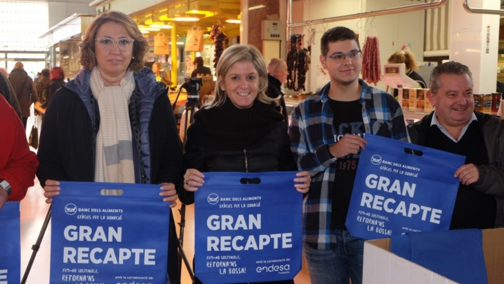 La coordinadora del Gran Recapte a Tarragona, Guadalupe Villazon, ha volgut agrair als voluntaris les hores que dedicaran