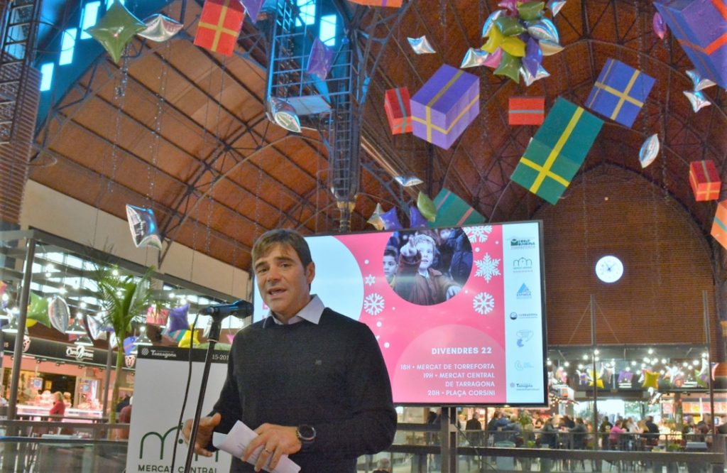 Demà 22 de novembre s’encendran els llums de la campanya de Nadal als mercats Central i de Torreforta