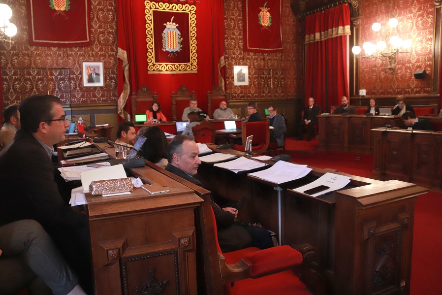 Imatge d'arxiu d'una sessió plenària de l'Ajuntament de Tarragona. Foto: ACN
