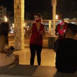 Joves informadors de Creu Roja sensibilitzen sobre la COVID-19 en espais d’oci nocturn a Tarragona
