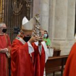 La devoció a Santa Tecla venç la pandèmia i l’Àliga i el Lleó ens regalen un ball històric a la catedral