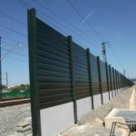 Torredembarra demana a ADIF que substitueixi les plaques acústiques per murs verds en les zones més urbanes