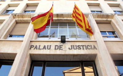 A judici una jove i la seva mare acusades de tirar un recent nascut dins d’un contenidor a Tarragona