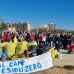 40 voluntaris dignifiquen la zona verda de darrera de Misericòrdia de Reus