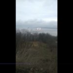 Vídeo d’un atac d’helicòpters russos a Ucraïna en zones properes a la població civil