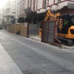 L’Ajuntament de Cambrils retira una tanca de l’hotel del Pòsit per guanyar espai al carrer Pau Casals  