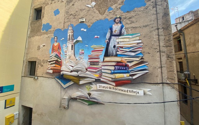 Un mural commemora els 25 anys de la Biblioteca d’Alforja en l’emplaçament actual
