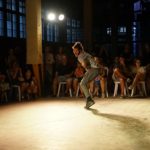 La dansa contemporània omple de vida La Tabacalera