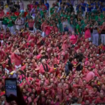 La Colla Vella dels Xiquets de Valls estrena la campanya ‘Ganes de vibrar’ (vídeo)