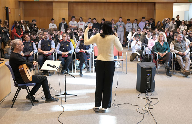 Un moment de l'acte del 25N. Foto: Ajuntament