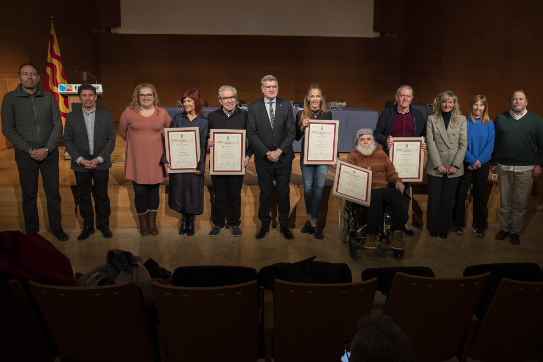Imatge dels premiats amb les autoritats. Foto: Tjerk Van Der Meulen