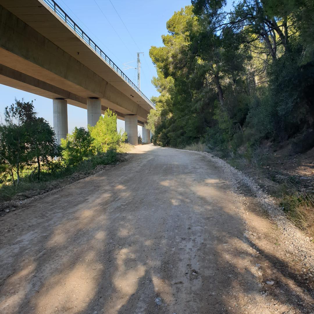 Pavimentació del camí de Sant Isidre a Puigdelfí. Foto: Cedida
