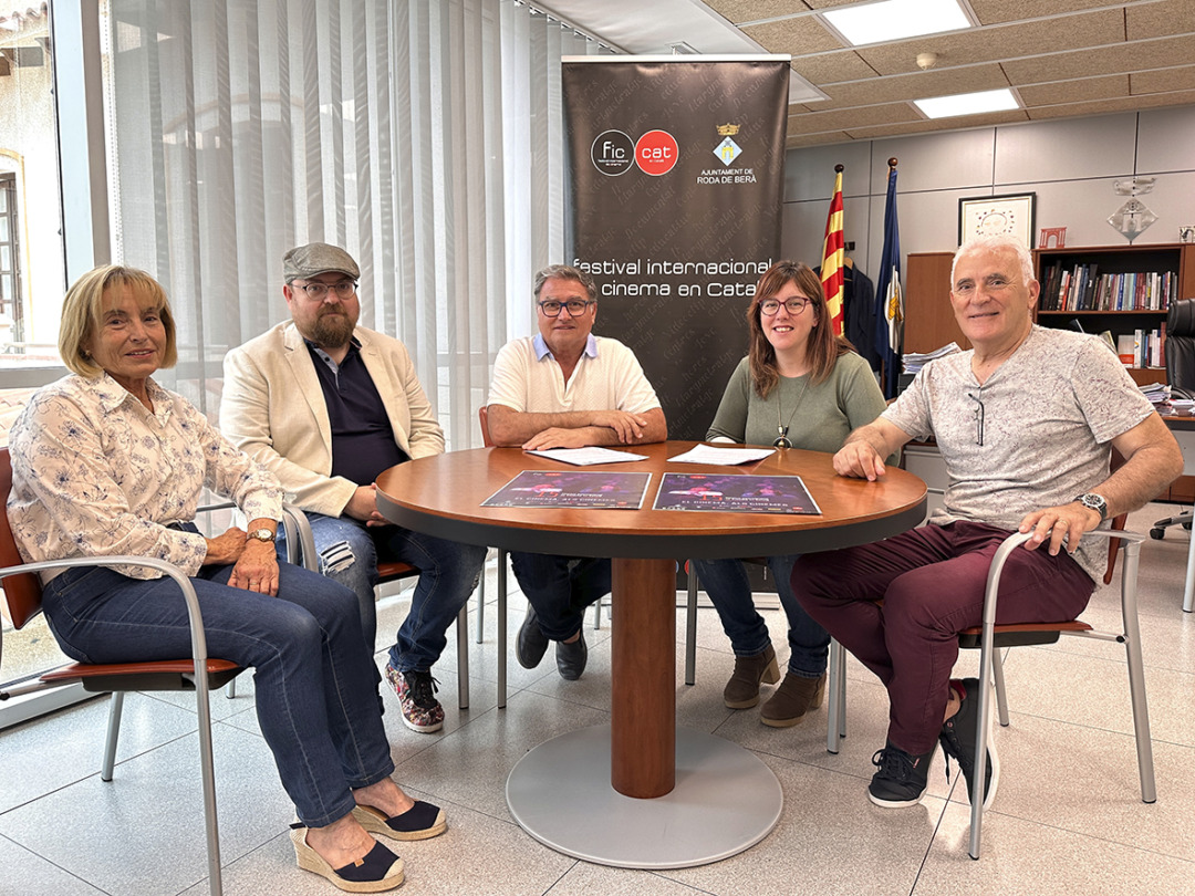 L’Ajuntament de Roda de Berà i el FIC-CAT signen el conveni anual de col·laboració. Foto: Cedida