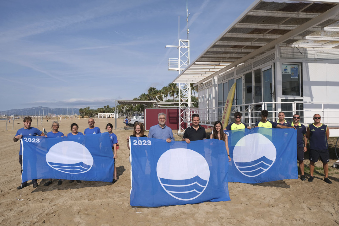 Les banderes blaves de Cambrils. Foto: Cedida