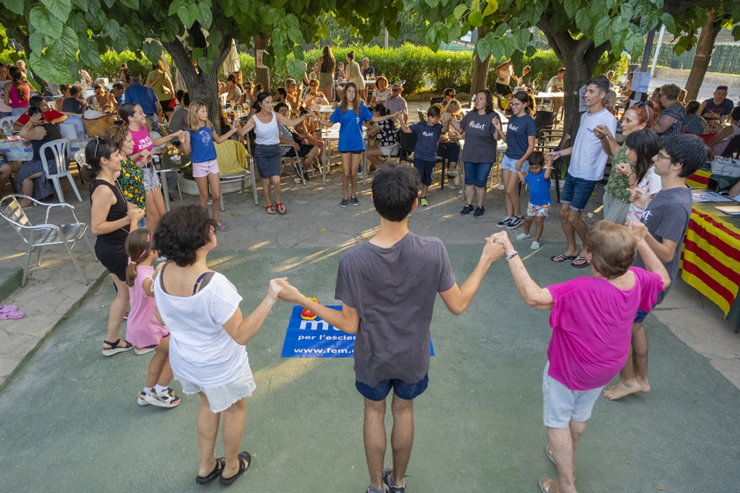 Tampoc hi va faltar la tradicional ballada de sardanes. Foto: Cedida