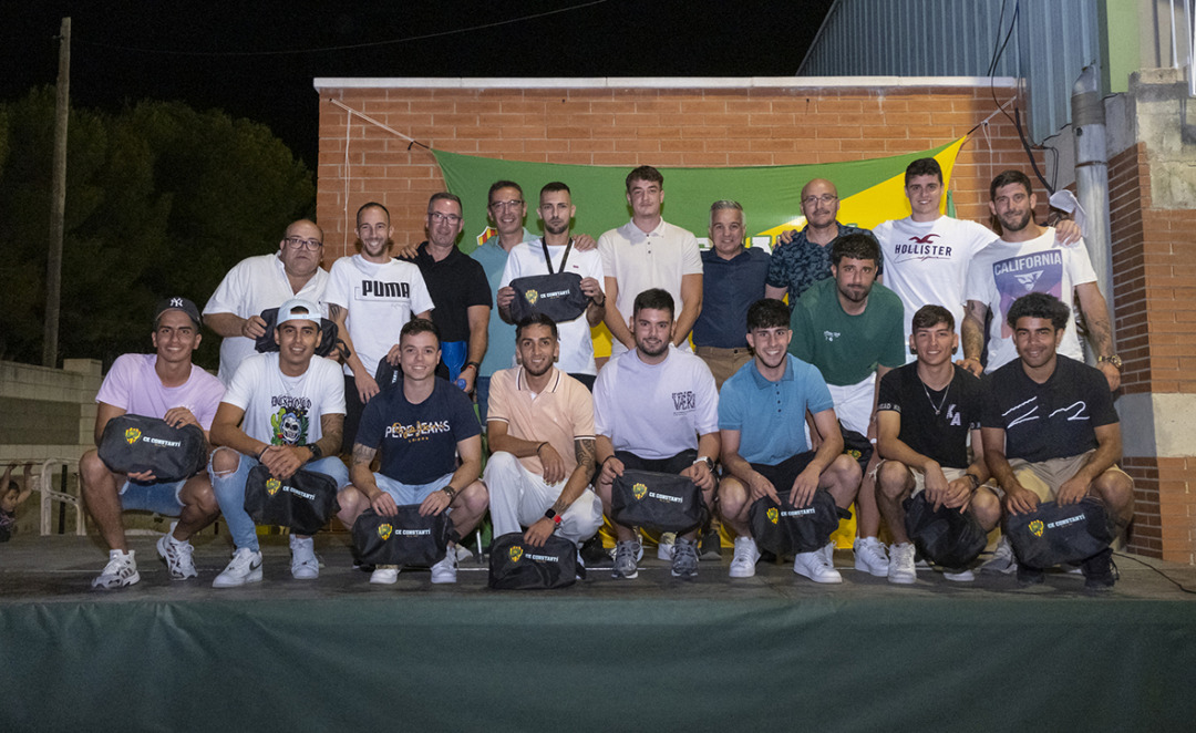 La vetllada va servir per homenatjar tots els equips del club. Foto: Cedida