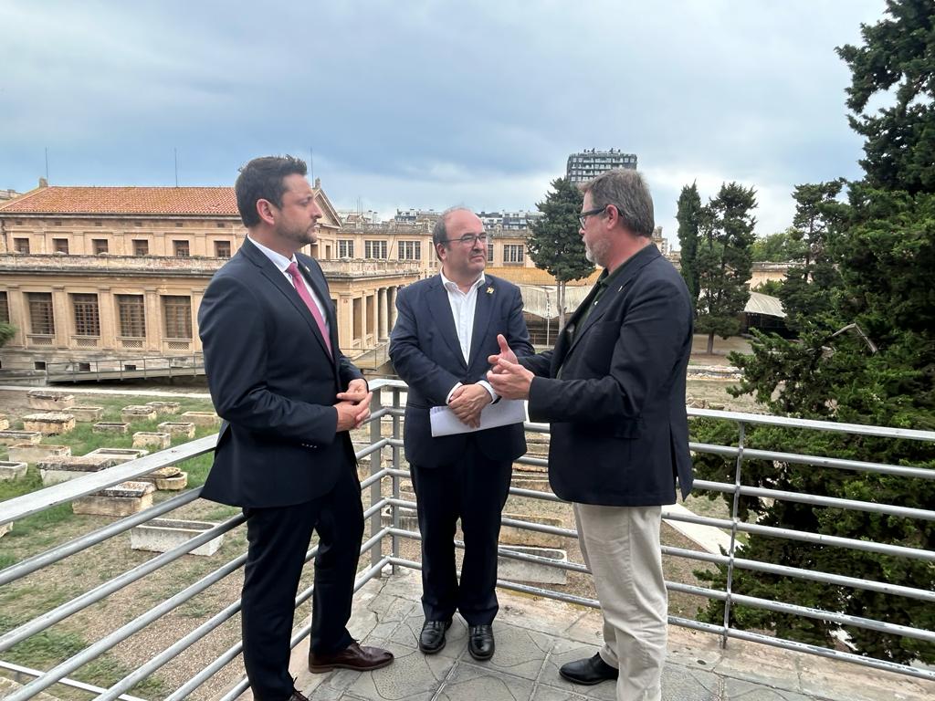 Iceta ha reiterat el compromís de l'Estat amb el projecte de la Necròpolis. Foto: Tots21