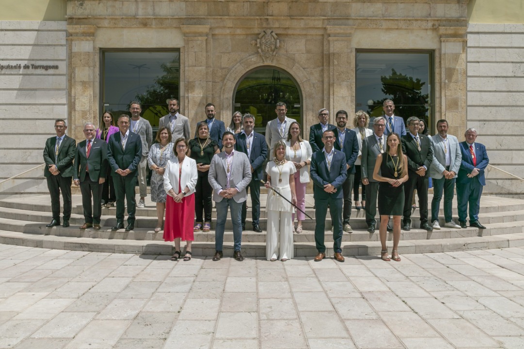 Foto de família dels nous diputats. Foto: Cedida