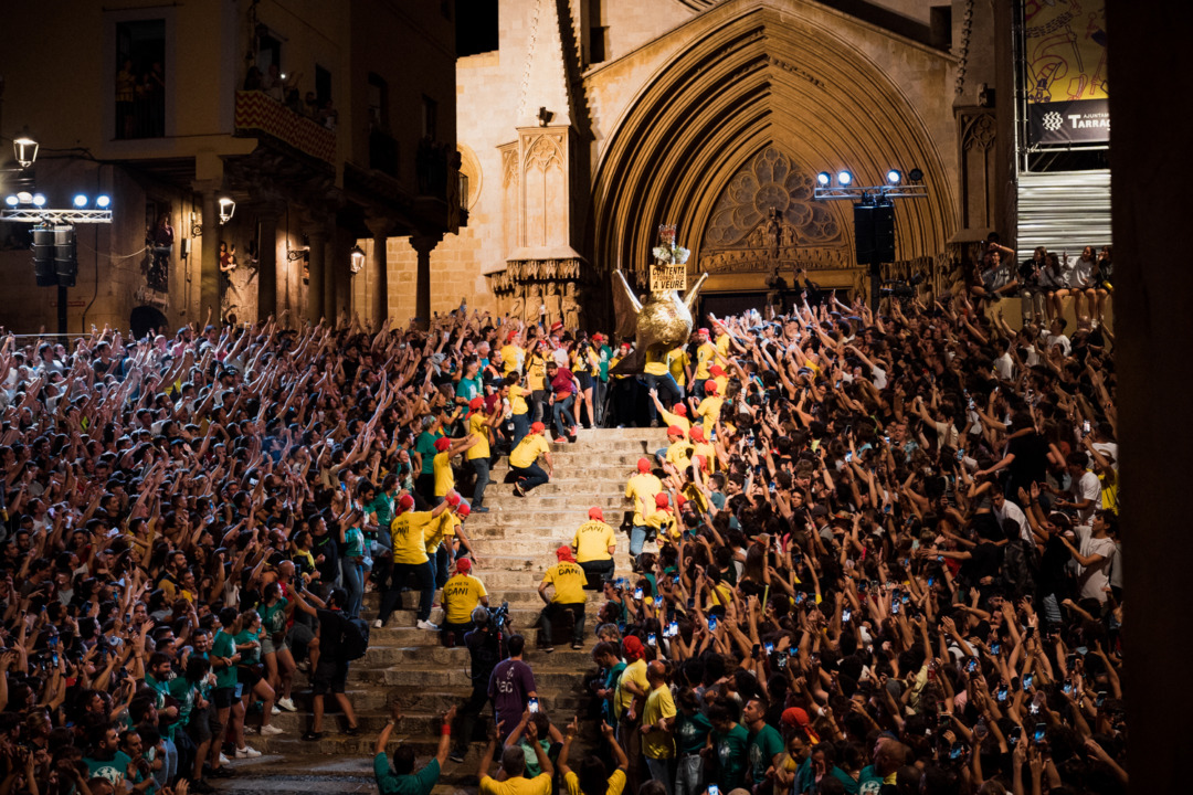 La Baixada de l'Àliga és un dels actes més multitudinaris. Foto: Marc Colilla