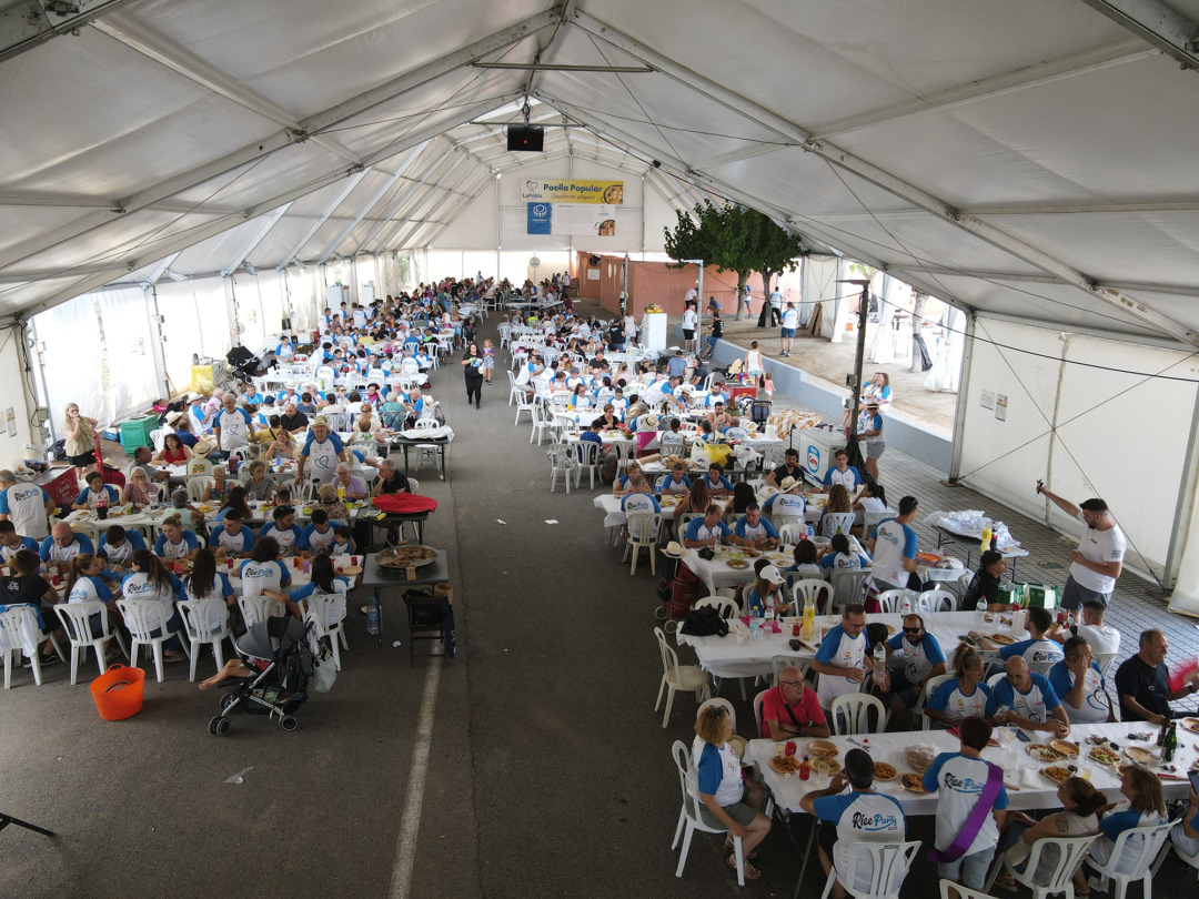 La Paella popular de la Pobla de l'any passat. Foto: Cedida