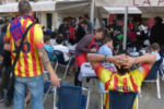 Desànim a la Plaça de la Font en guanyar l’Atlètic de Madrid la Lliga contra el Barça