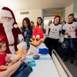 La Fundació PortAventura apropa el Nadal a l’Hospital Joan XXIII