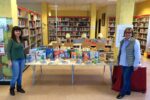 La Biblioteca de Roda de Berà rep un lot de llibres valorat en 500 euros