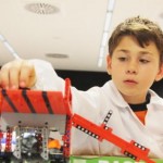 Uns 300 estudiants competeixen amb els seus robots a la FIRST LEGO League de Tarragona