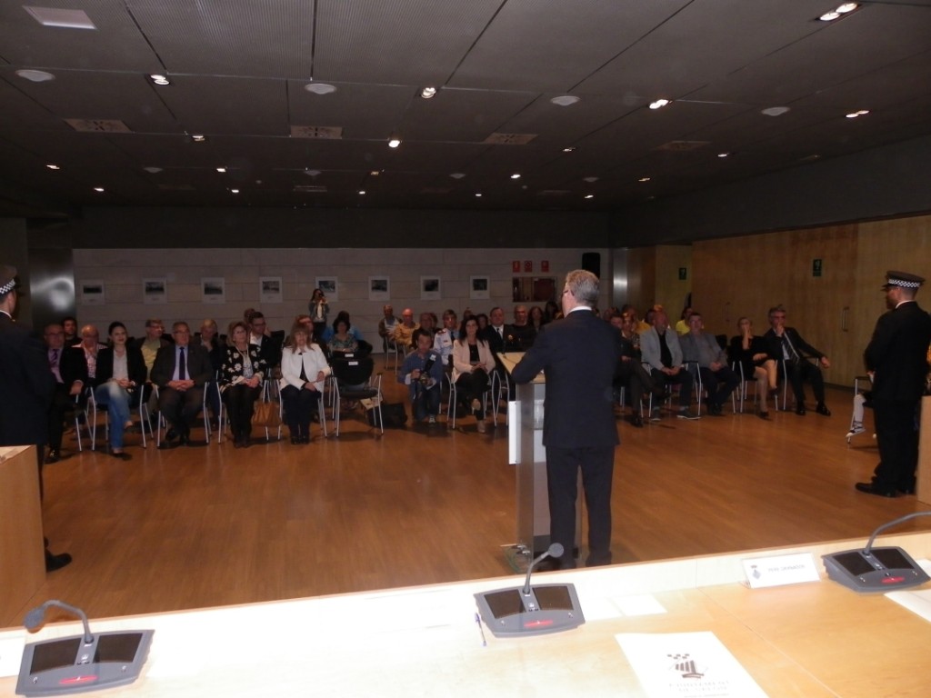 L'alcalde, Pere Granados, presentant la pregonera a l'auditori. Foto: Romà Rofes / Tarragona21.cat