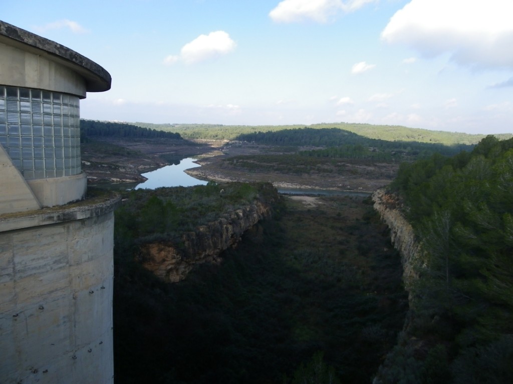 Imatges de l'embassament de Repsol al Catllar, al riu Gaià, i de l'espai natural de l'entorn. Foto: Romà Rofes / Tarragona21.cat