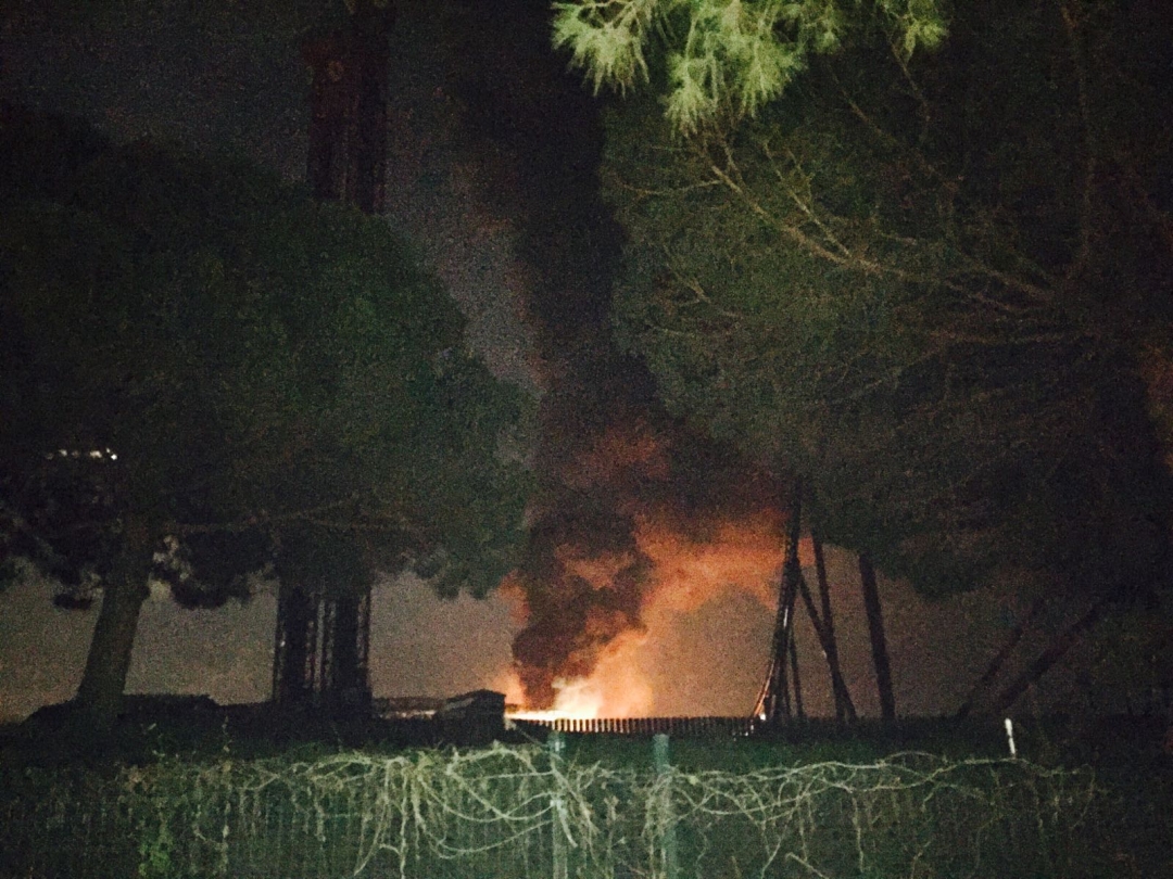 Imatge de l'incendi a Ferrari Land de Port Aventura. Foto: Tarragona21.cat