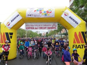 La sortida del circuit infantil de la bicicletada. Foto: Romà Rofes / Tarragona21.cat