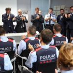Puigdemont visita Cambrils per expressar la “gratitud” del país als Mossos de Cambrils
