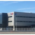 Unes se’n van i altres venen: FedEx Express obre un nou centre d’operacions a Barcelona