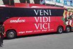 El nou autobús del Nàstic pels desplaçaments ho té clar: ‘Veni, vidi, vici’