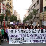 Gairebé 400 estudiants es manifesten contra la sentència de ‘La Manada’ a Tarragona