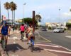 Cambrils talla el passeig marítim per lluitar contra la venda ambulant il·legal