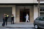 Un home es llança pel balcó després de decapitar la seva parella, menor d’edat, a Reus