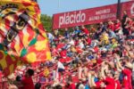 La plantilla subvenciona el viatge dels aficionats del Nàstic a La Romareda