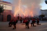 La Flama del Canigó encén les fogueres de Roda de Berà