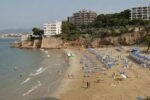 Mor un banyista en un accident amb una embarcació d’oci a la platja dels Capellans de Salou