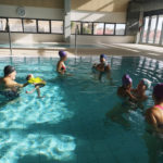L’Ajuntament de l’Hospitalet cedeix la piscina coberta a diverses entitats per a fins terapèutics