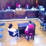 Nega haver violat i retingut una dona que exercia la prostitució a Tarragona