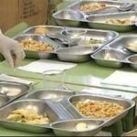 L’Ajuntament de Cambrils repartirà a domicili 813 targetes per a infants amb beca menjador